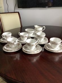 Royal Standard, fine bone China 21 piece tea set