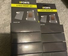 Magnet set for tile