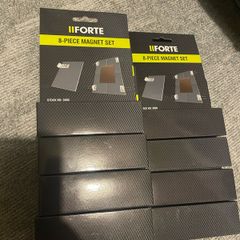 Magnet set for tile