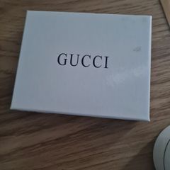 gucci wallet