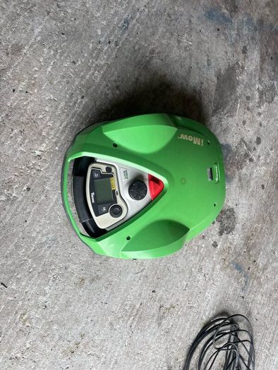 Robotic lawnmower