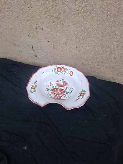 Vintage ceramic barber bowl postage possible
