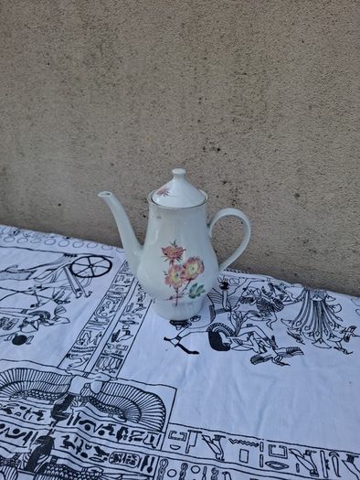 China floral tea pot postage possible