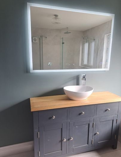 LED Mirrors Ensuite Many Sizes and Shapes Bathroom Bedroom Bluetooth Speakers Demister Antifog Fog Free Makeup Dual LED Bright Light Adjustable Brightness Touch Sensor