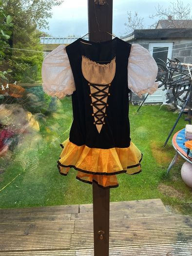costume