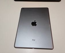 iPad Air 1st Gen (2013) 32GB