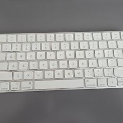 Apple Magic Keyboard With Touch Id (US)
