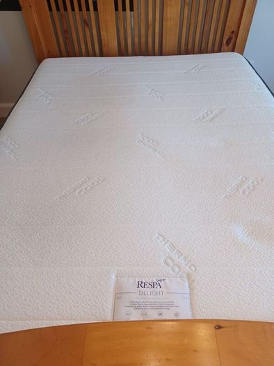 King size bed - solid oak