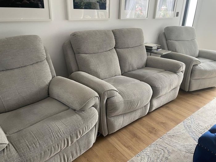 Recliner sofa and 2 armchairs