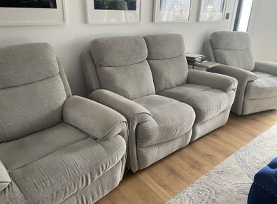 Recliner sofa and 2 armchairs