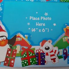 New Christmas cards holds photo