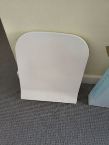 toilet seat
