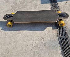 Skateboard