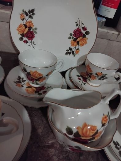 21piece vintage tea set by ROYAL STUART