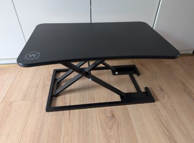 Standing desk