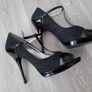 Guess heels Image 2