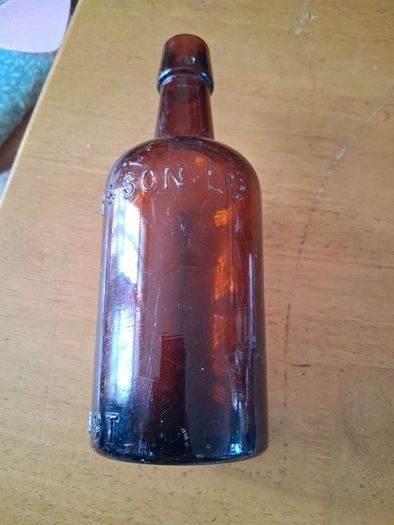T.r.caffrey Belfast Swingtop Bottle