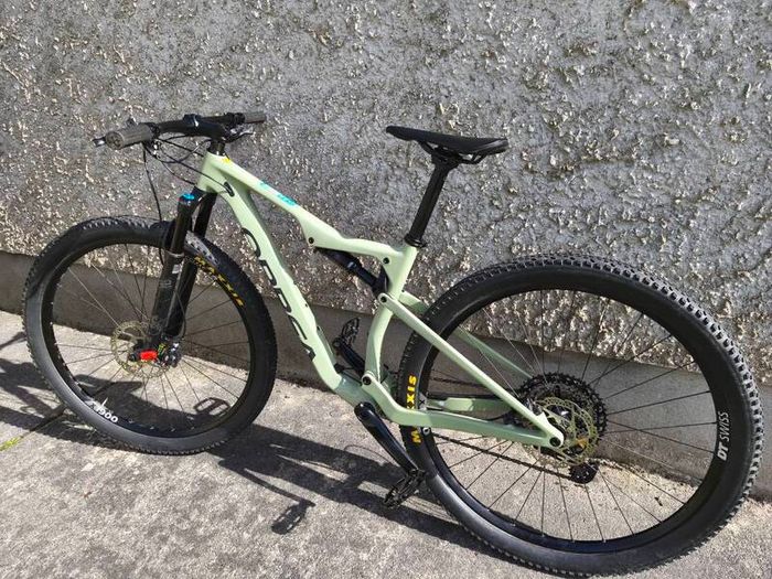 Orbea OIZ M30 carbon