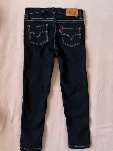 New Levis jeans 4 years old