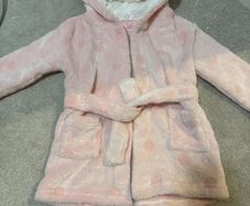 Pink dressing gown size 12-18 m