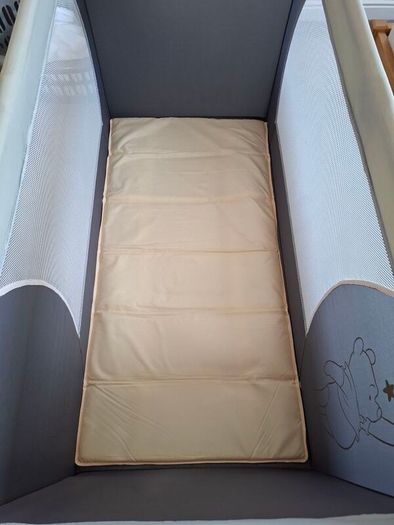 hauck travel cot with mattress