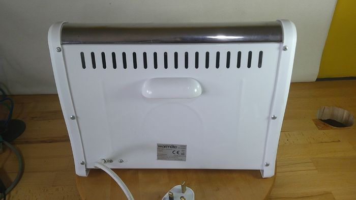 Brand New Warmlite WL42008N Radiant 2 Bar Electric Heater (1200W) - Unused Boxed