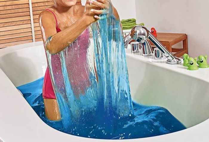 Slime Baff Blue, 1 Bath or 4 Play Uses from Zimpli Kids, Magically turns water into thick, colourful DIY slime, Children's Christmas Presents, Xmas Stocking Fillers MULTIPLE COLOURS AVAILABLE, SEE PHOTOS (FREE POSTAGE)