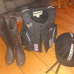horse riding gear