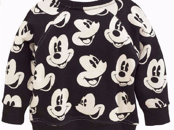 Mickey mouse top  fits 3/4 years