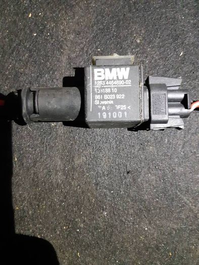 Bmw 3 Series E46 1998-2004 N42 Valve Control Relay Genuine Part No 13318810 861b023922