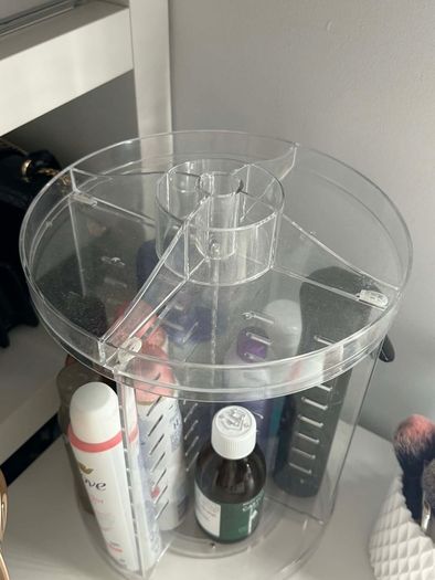 Rotating make up organiser