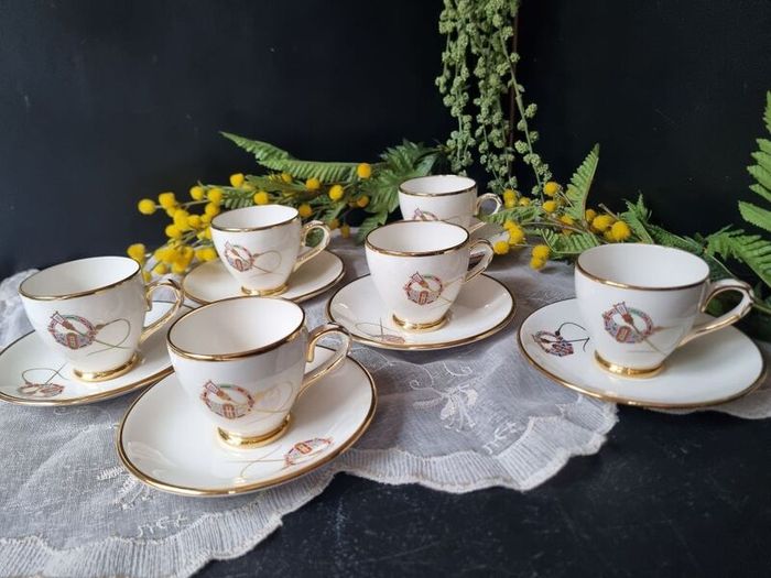 Arklow Pottery Tara Brooch 6 Coffee Cups and Sausers
