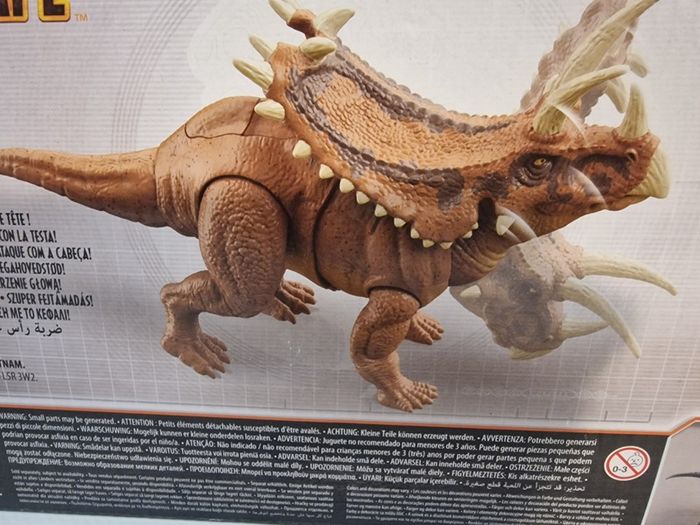 Jurassic World Pentaceratops Mega Destroyers Figure - Brand New