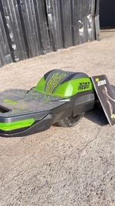 Single-wheeled, Self-balancing Electric Skateboard