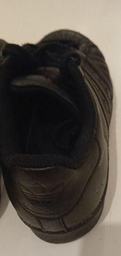 Boys Adidas Trainers UK4