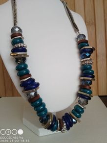 An Authentic, signed  Kenneth Cole (New York) necklace..
