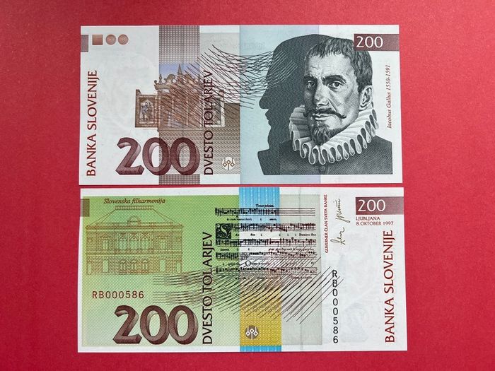 Slovenia  200. Tolarjev  1997. Pick  15b. ( Uncirculated )