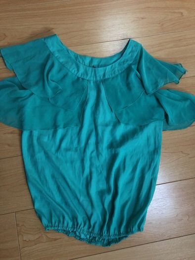 Green Top BNWT RIVER island