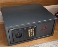 Ryhas 30l digital laptop safe