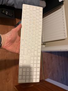 DAMAGED - Apple Magic Keyboard With Numeric Keypad