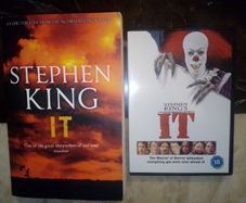 Stephen King's IT Book and DVD set classic horror Pennywise