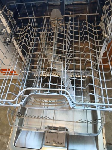 Bosch Dishwasher. 2 years old.