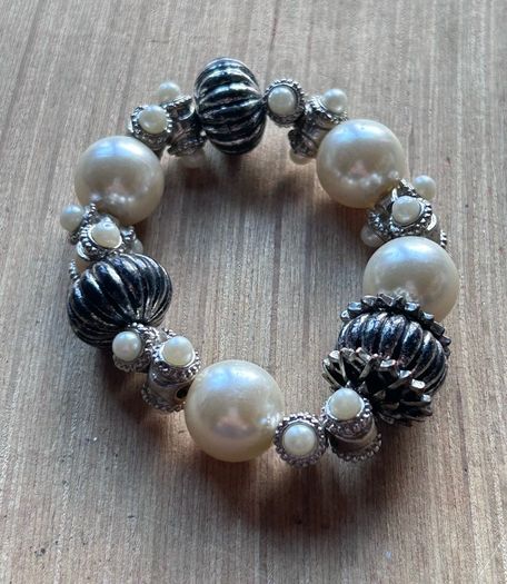 Bracelets Various (2 for 1 euro)