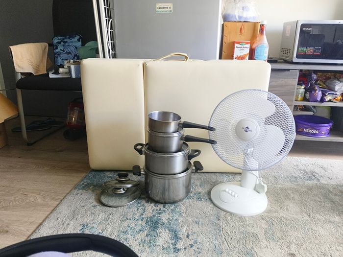 fan and cooking tubs and massage bed