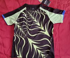 Boys T Shirts Aged 11-12 Bundle of six. (Small Fitting).