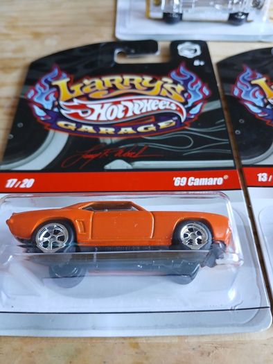 1/64 Hot Wheels Larry,s Garage, Premium Real Riders