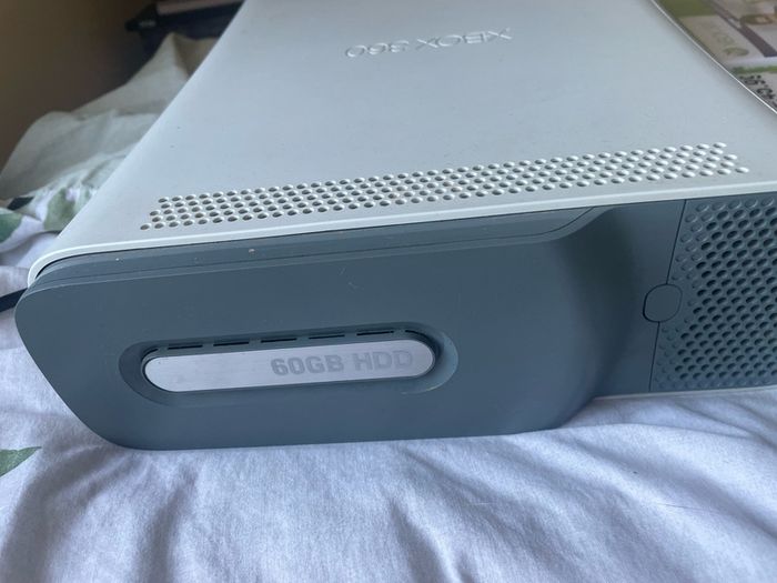 Xbox 360 White 60GB bundle - Working Console, Wi-Fi Adapter; 8 Games which includes Red Dead Redemption (No Controllers)