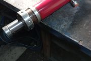 Hydraulic ram