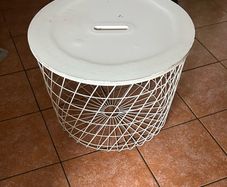 Free table