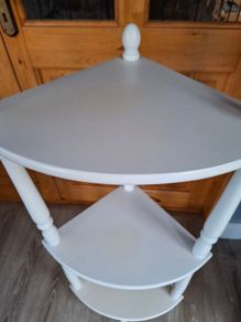 corner shelf stand